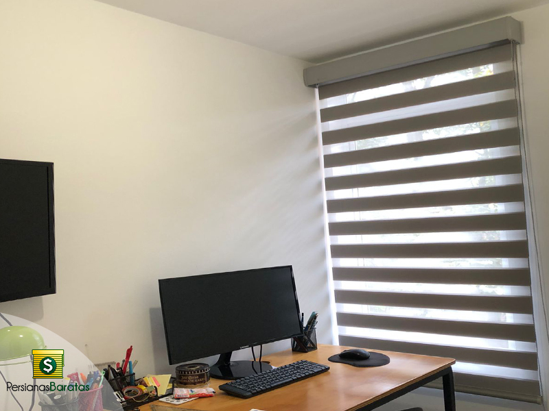 Sheer Elegance Poli&eacute;ster