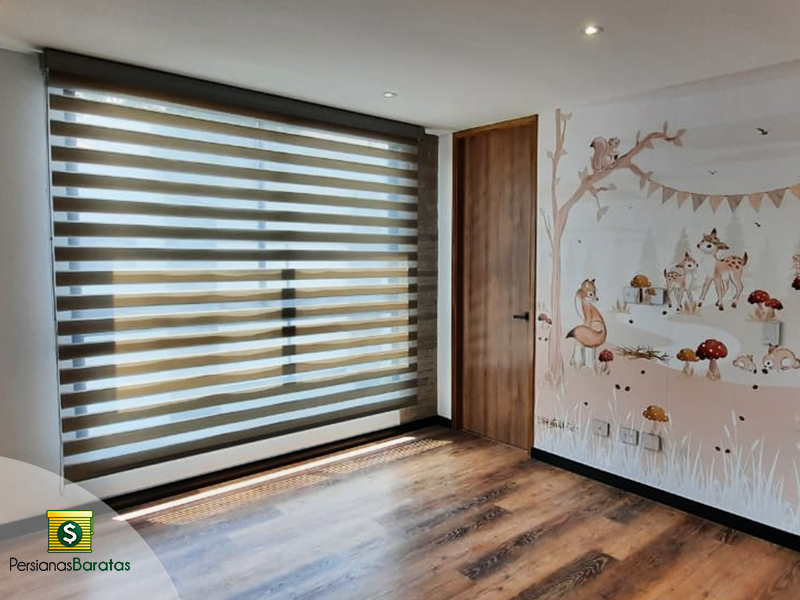 Sheer Elegance Screen